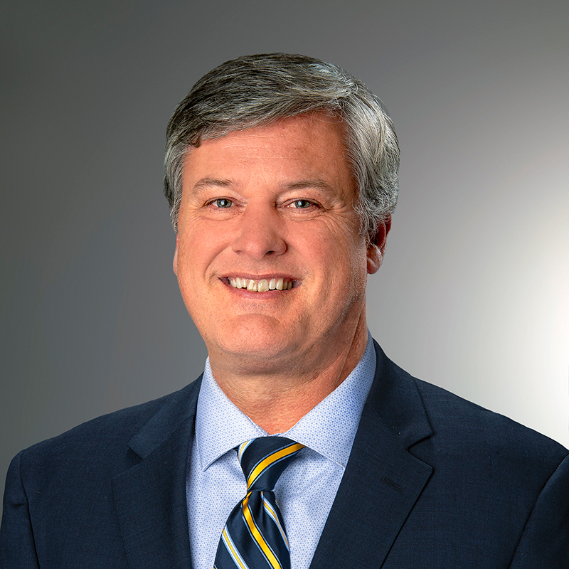 Headshot of Brent McDade, Director at Willamette Management Associates