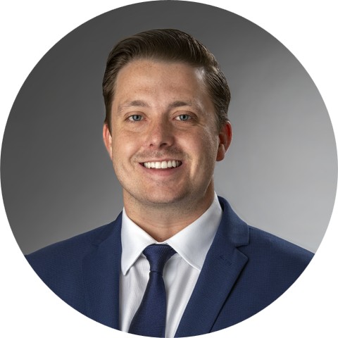 Headshot of J. McKay Halverson, Associate at Willamette Management Associates